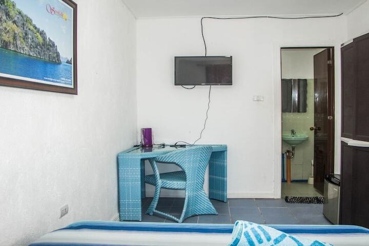 Room 3 of 31