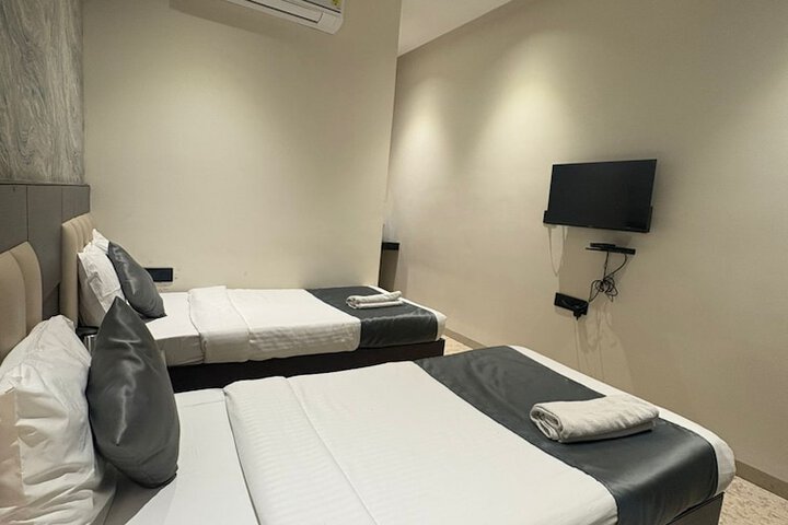 Room 11 of 65