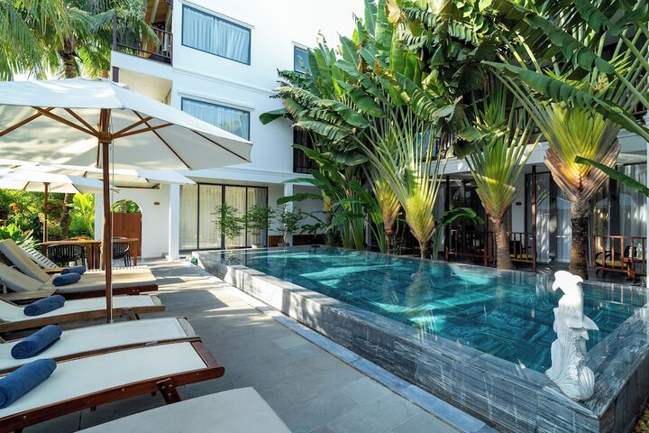 Pool 48 of 75
