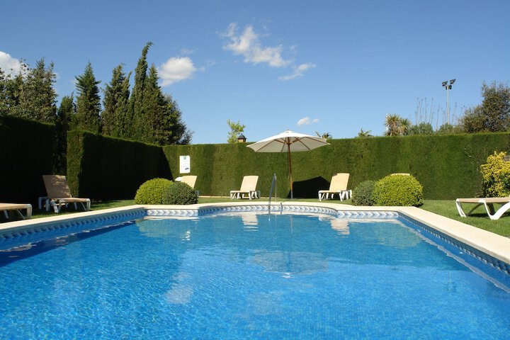 Hotel Pool