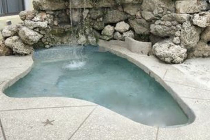 Pool 20 of 25
