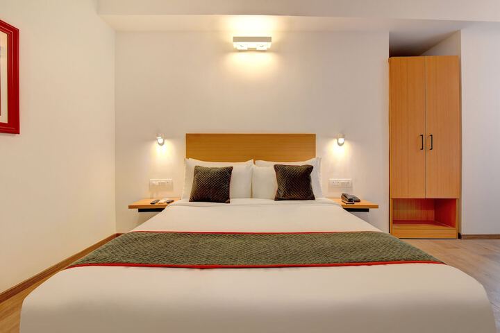 Room 18 of 44