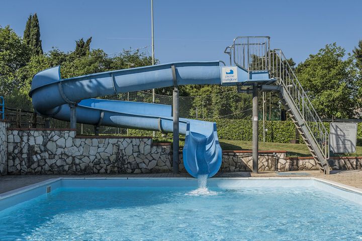 Pool 35 of 55