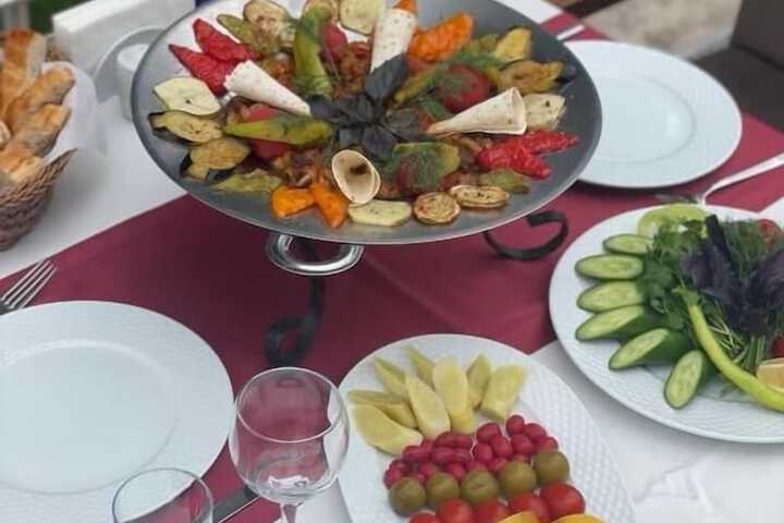 Dining 60 of 111