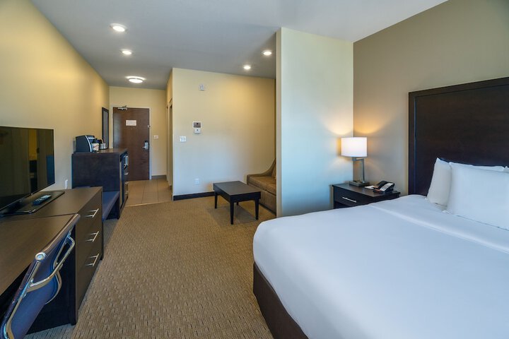 Room 13 of 51