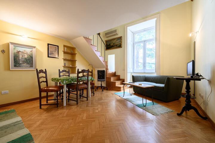 Room 2 of 56