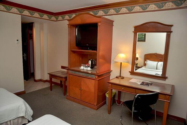Room 27 of 63