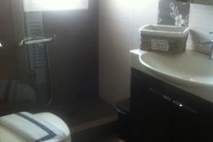 Room 4 of 22