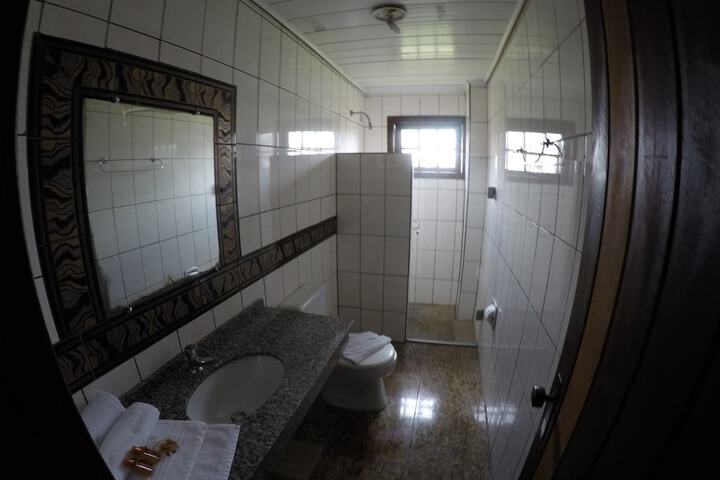 Room 7 of 10