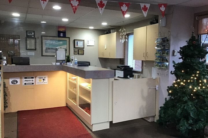 Kingsway Inn Motel in Thunder Bay, ON