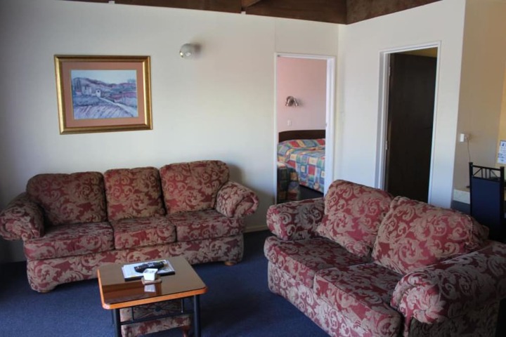 Room 34 of 42