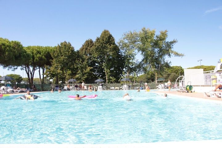 Pool 2 of 5