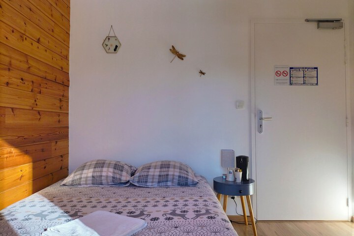 Room 28 of 70