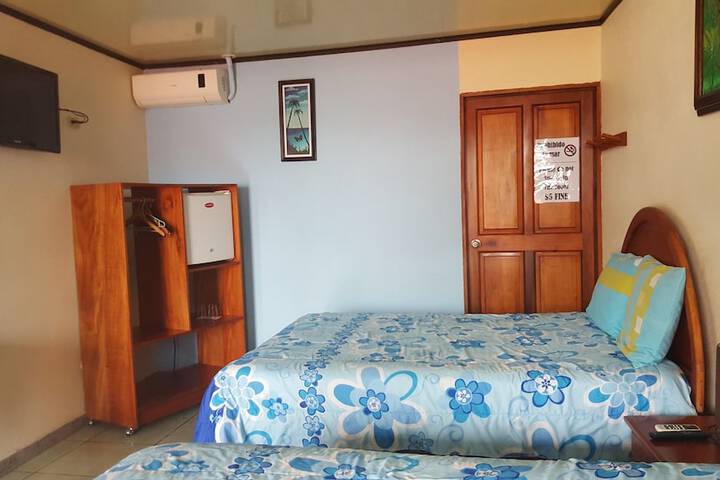 Exterior of Hotel FAS B & B