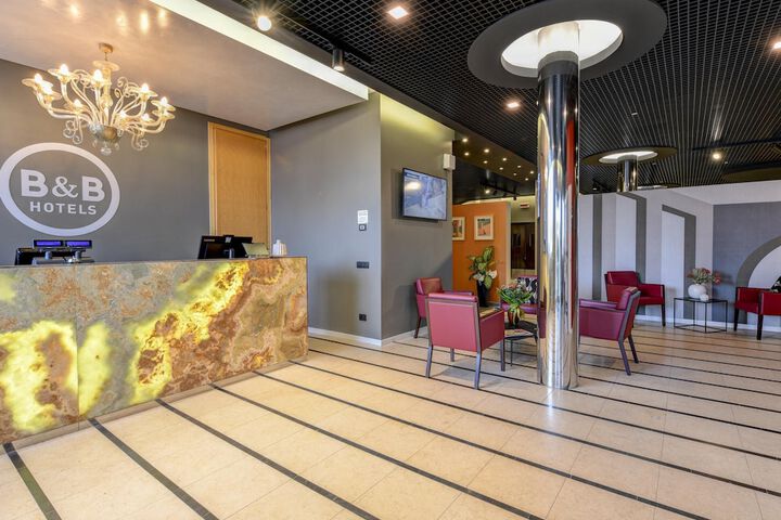 Guest Lobby
