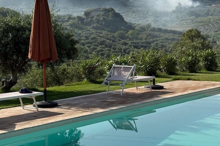 Pool 33 of 56