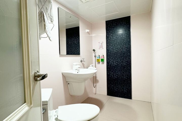 Room 135 of 160