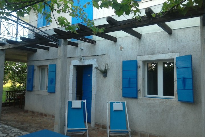Hotel Exterior 82 of 91