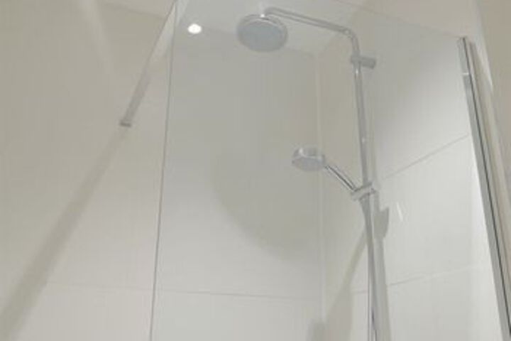 Room 12 of 137