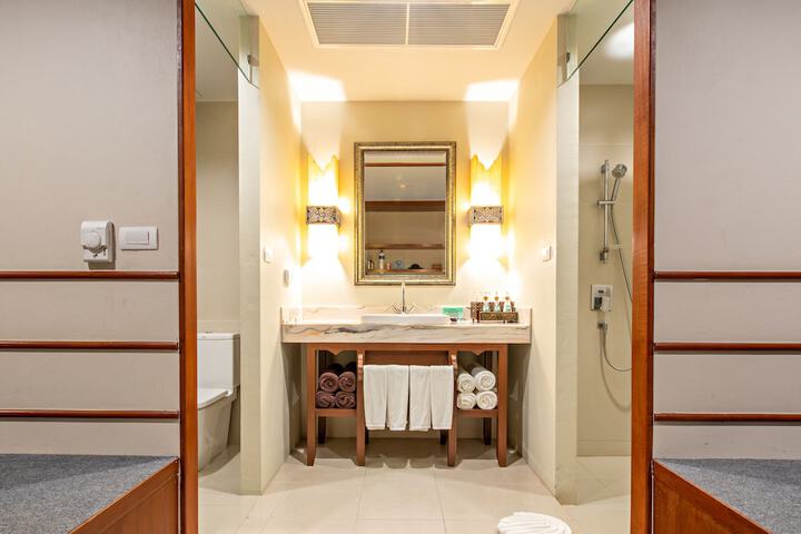 Clean Restrooms