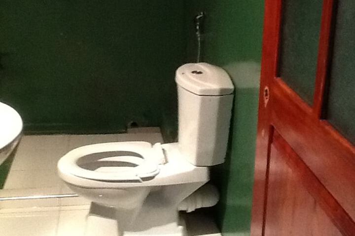 Room 12 of 16
