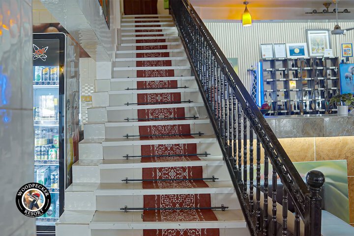 Ballroom/Hall 25 of 33