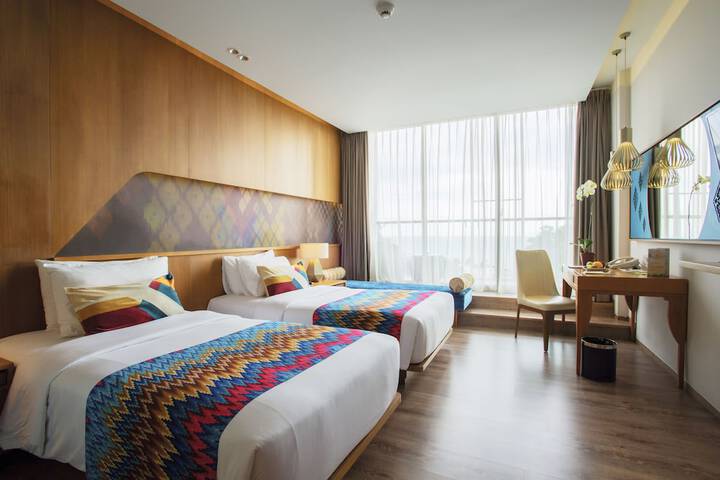 Room 4 of 36