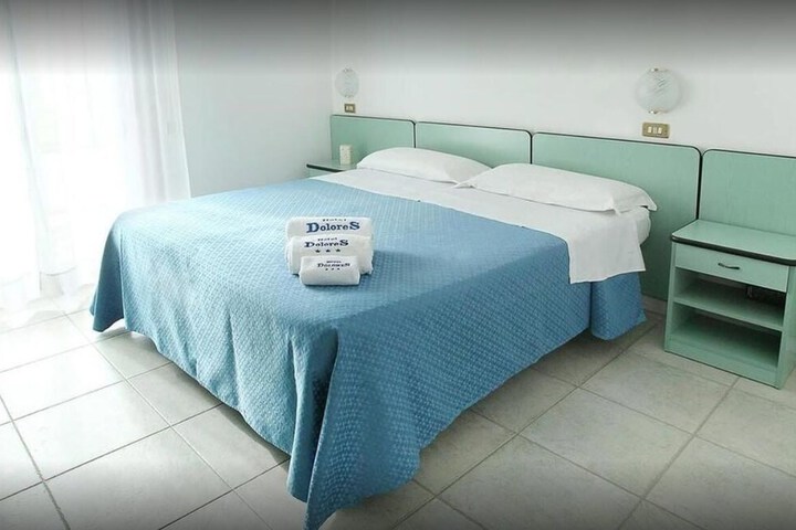 Room 8 of 54