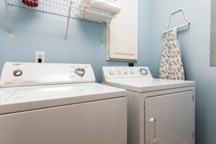 Laundry 43 of 92