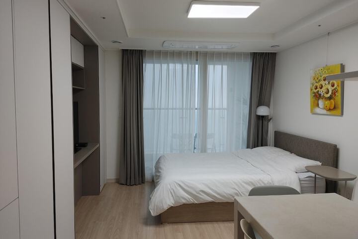 Room 114 of 640