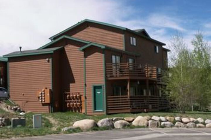 Timber Lodge 2 Bed 1.5 Bath