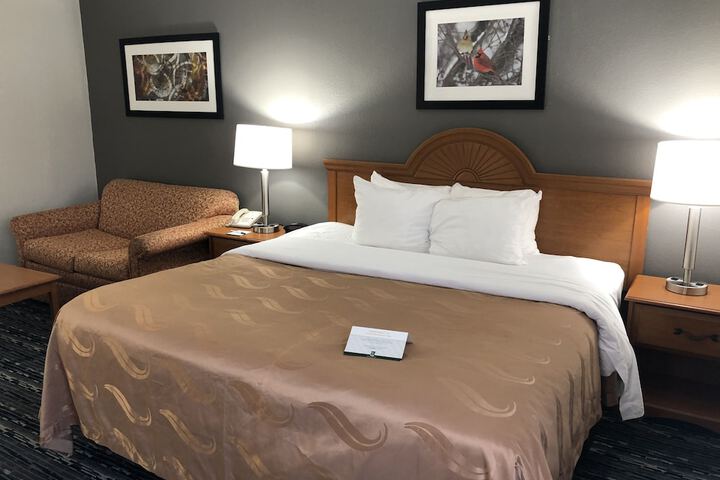 Standard | King Bed (27 of 29)