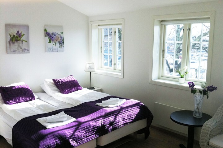 Room 40 of 77