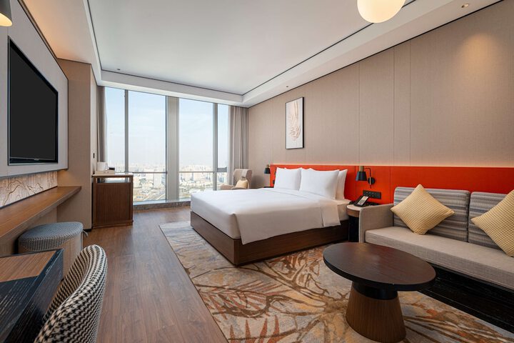 Room 21 of 54