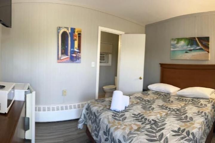 Room 5 of 10