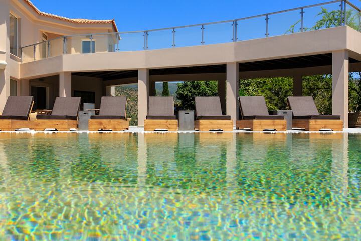 Pool 54 of 73