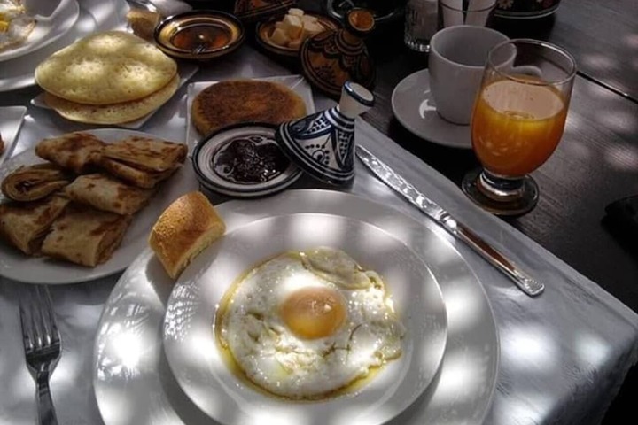 Breakfast/Coffee Service 12 of 22