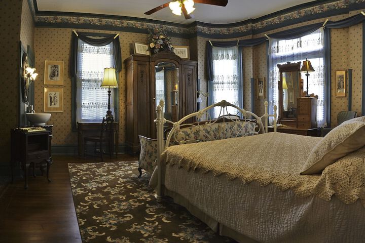 Room 7 of 52