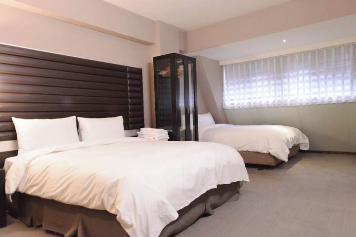 Room 19 of 41