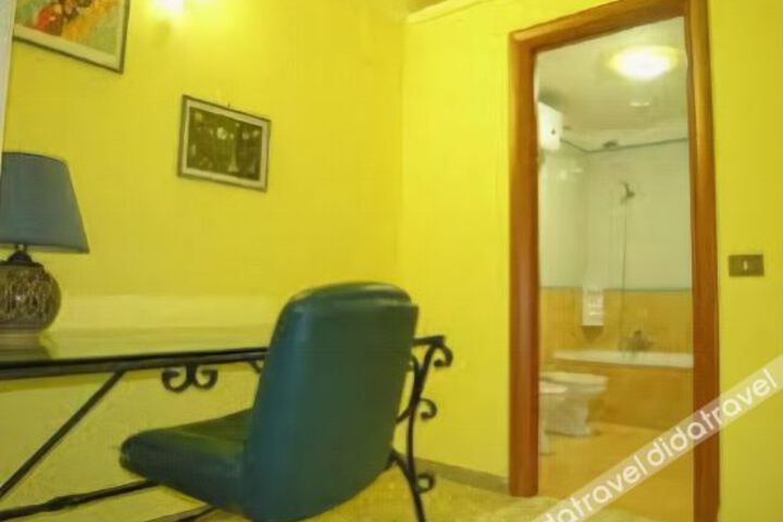 Hotel Interior 6 of 18