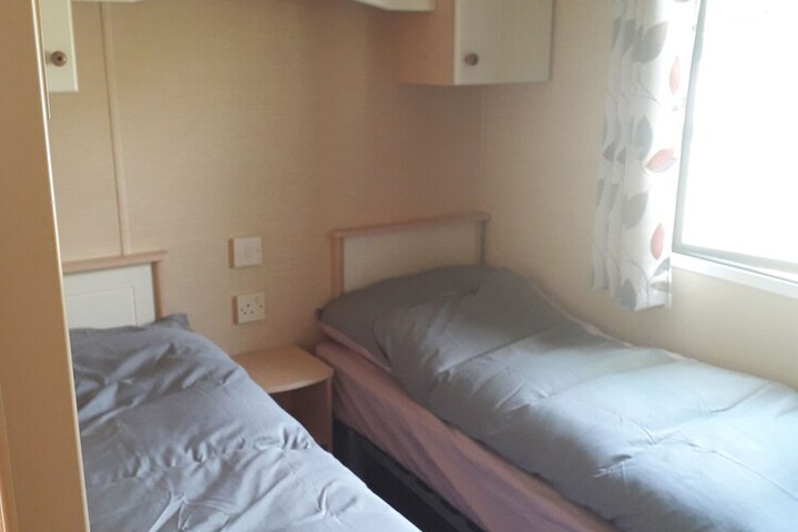 Room 3 of 10