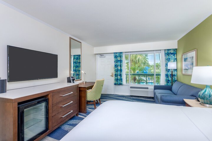 Room 10 of 46