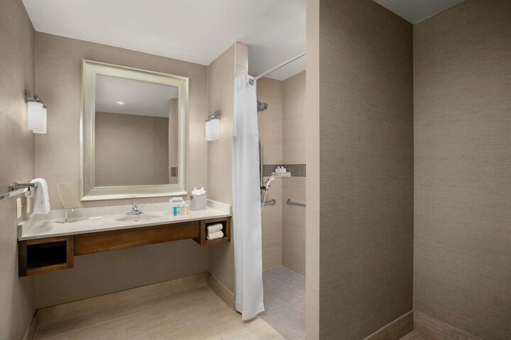 Bathroom shower