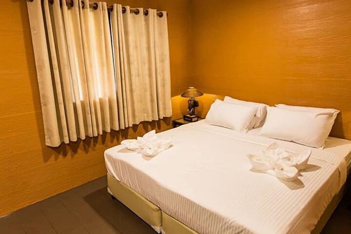 Room 8 of 24