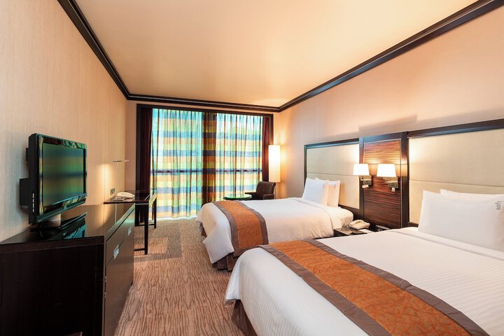 Room 43 of 92