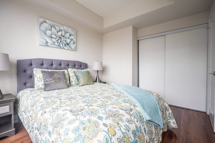Room 45 of 279