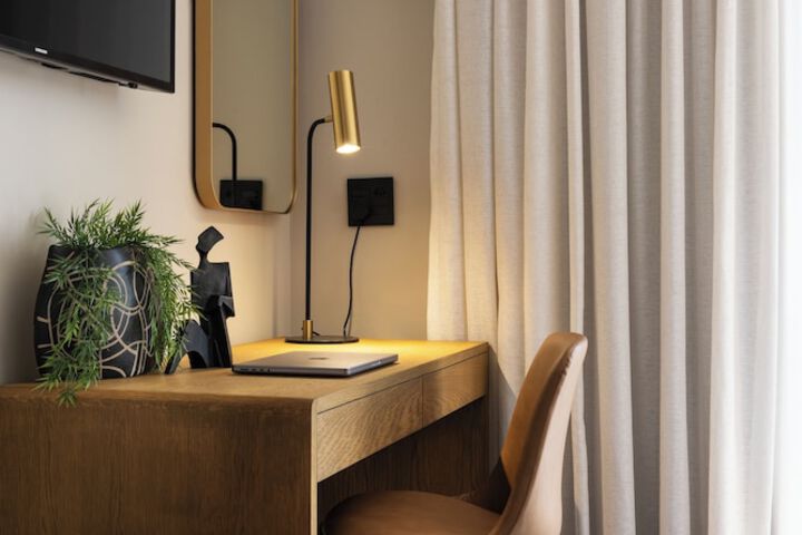 Room 10 of 26