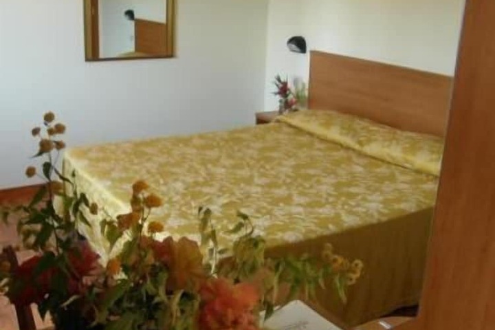 Room 22 of 81