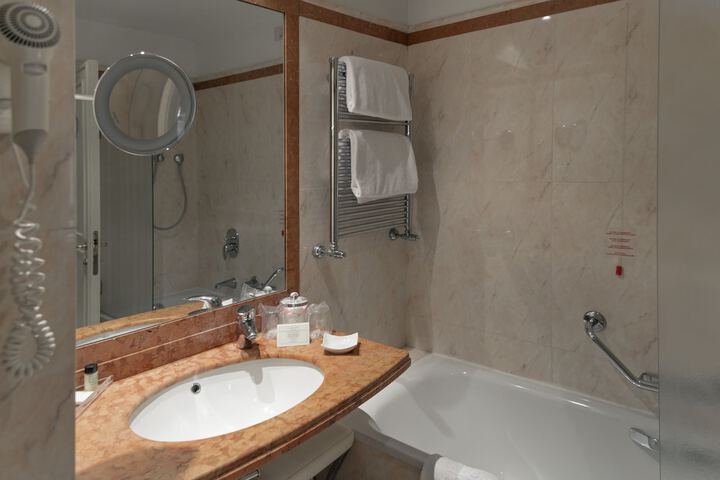 Clean Restrooms
