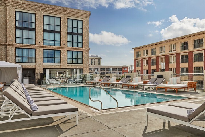 Rooftop pool